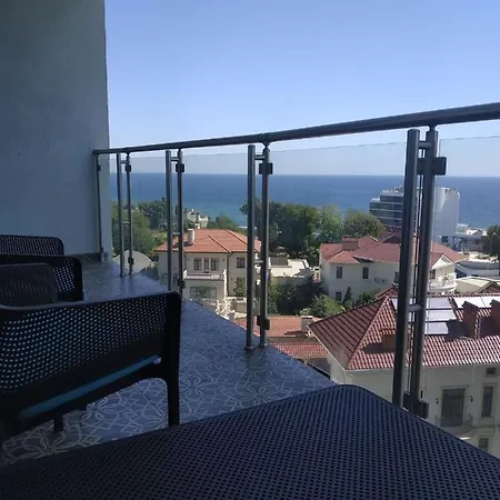 Апартаменты На Берегу Моря / Apartments By The Sea Апартаменти *